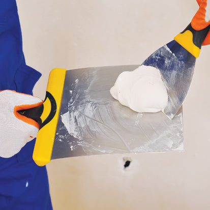 Spatulă lată pentru chit