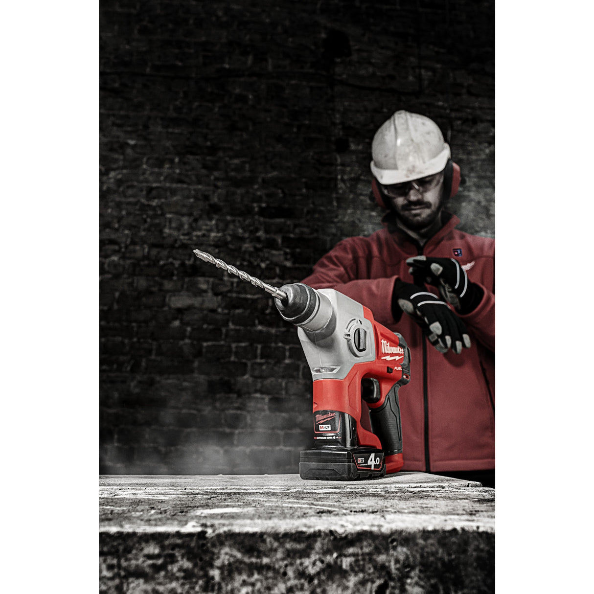 Burghie SDS-Plus M2 - 2 tăișuri pentru beton, zidărie și piatră, 10-26 mm Milwaukee