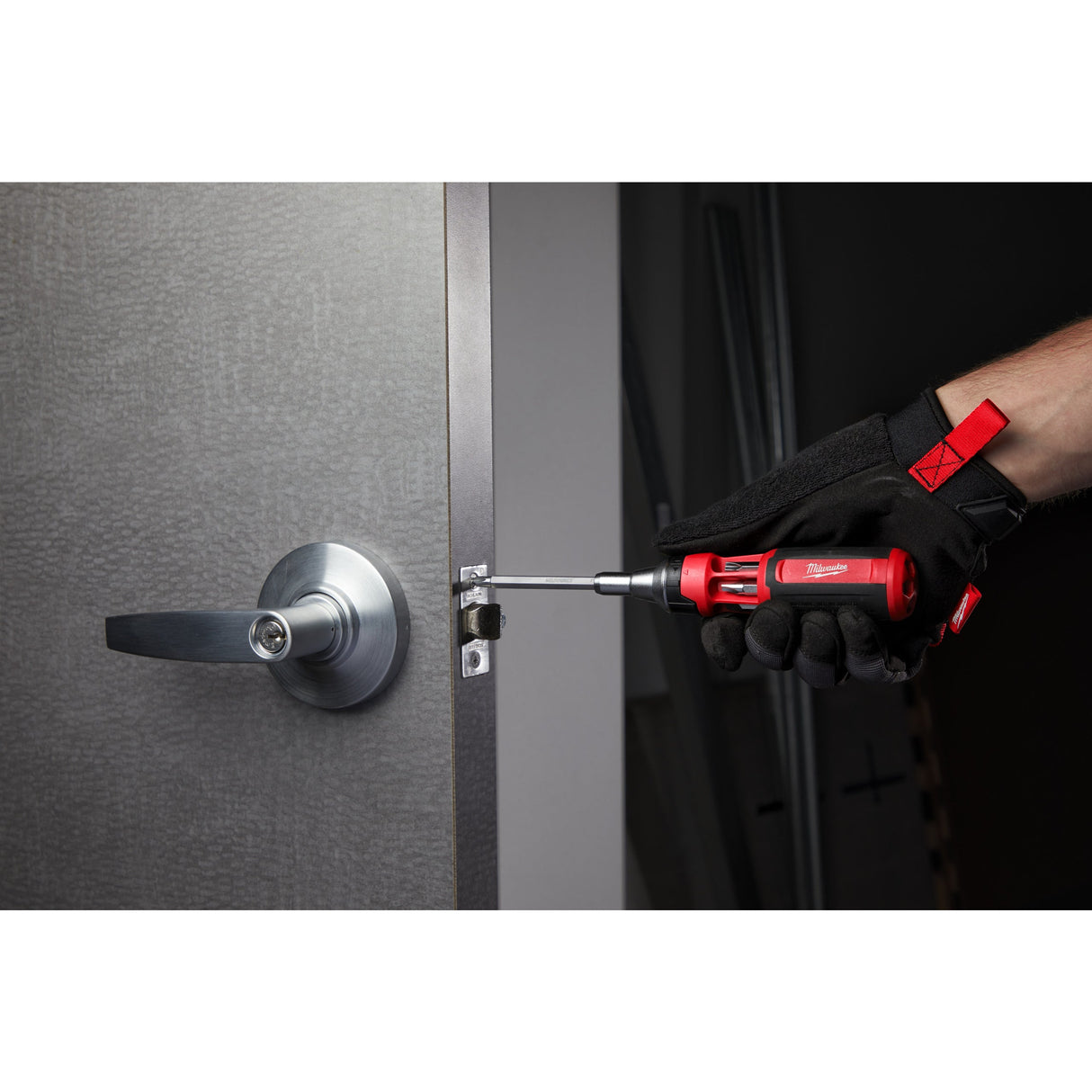 Șurubelniță cu clichet 9 în 1 Milwaukee