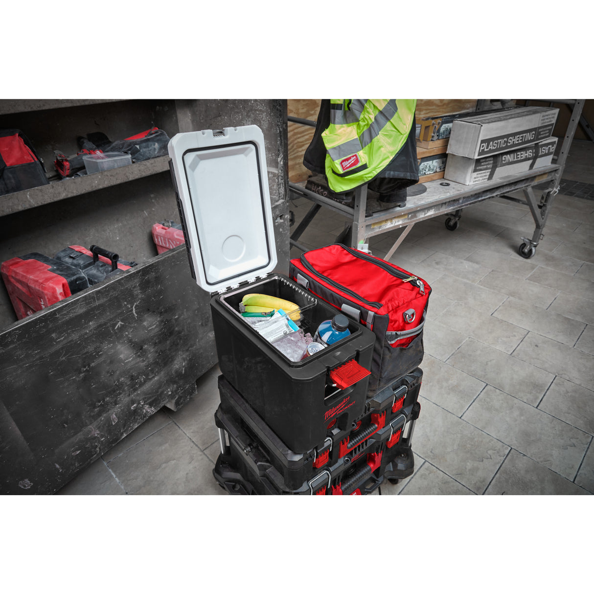 Milwaukee PACKOUT™ cooler  4932471722