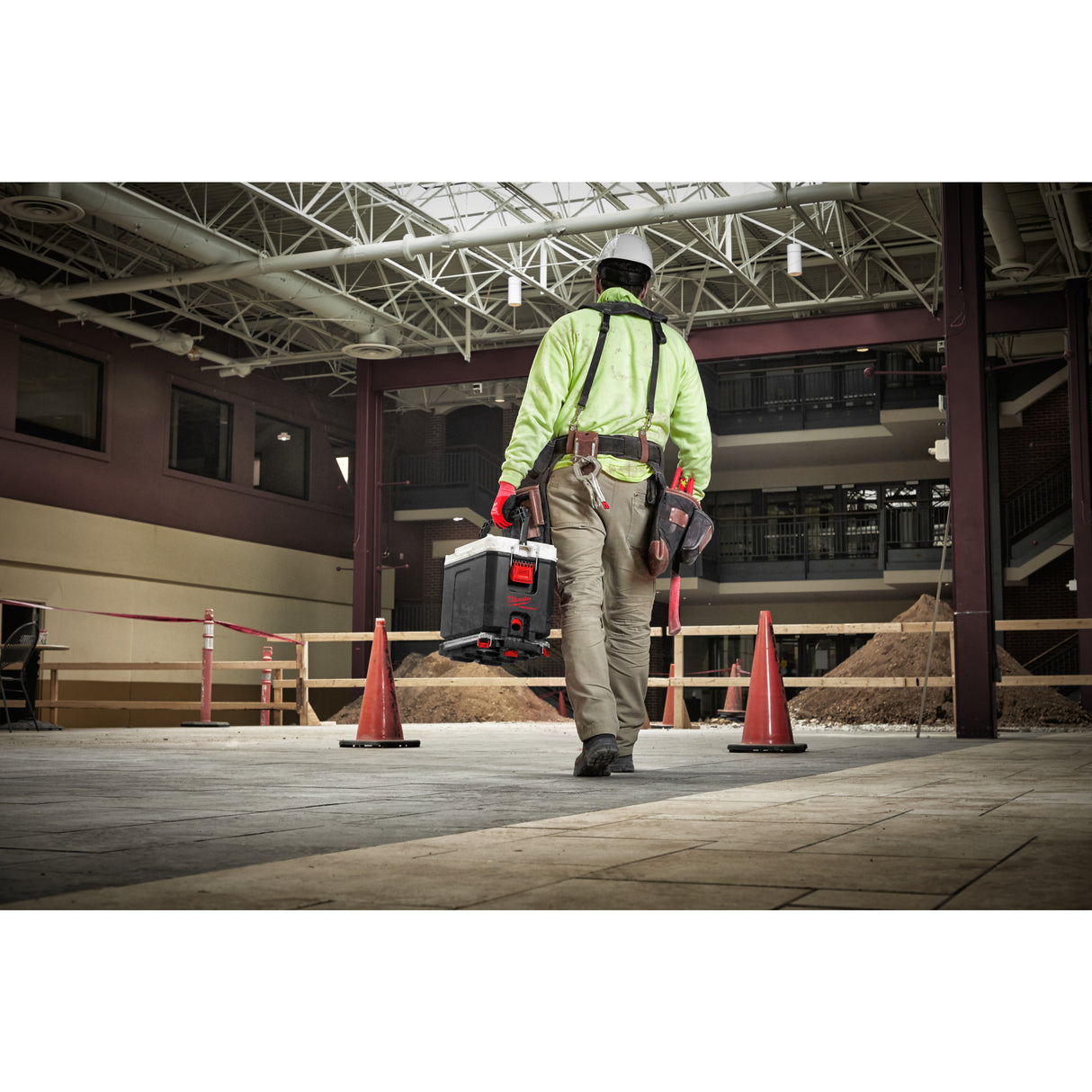 Milwaukee PACKOUT™ cooler  4932471722