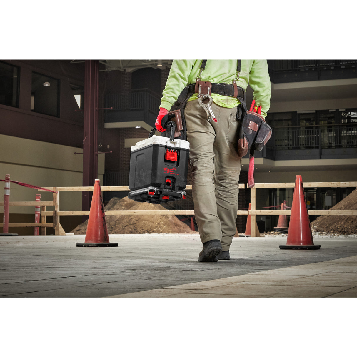 Milwaukee PACKOUT™ cooler  4932471722