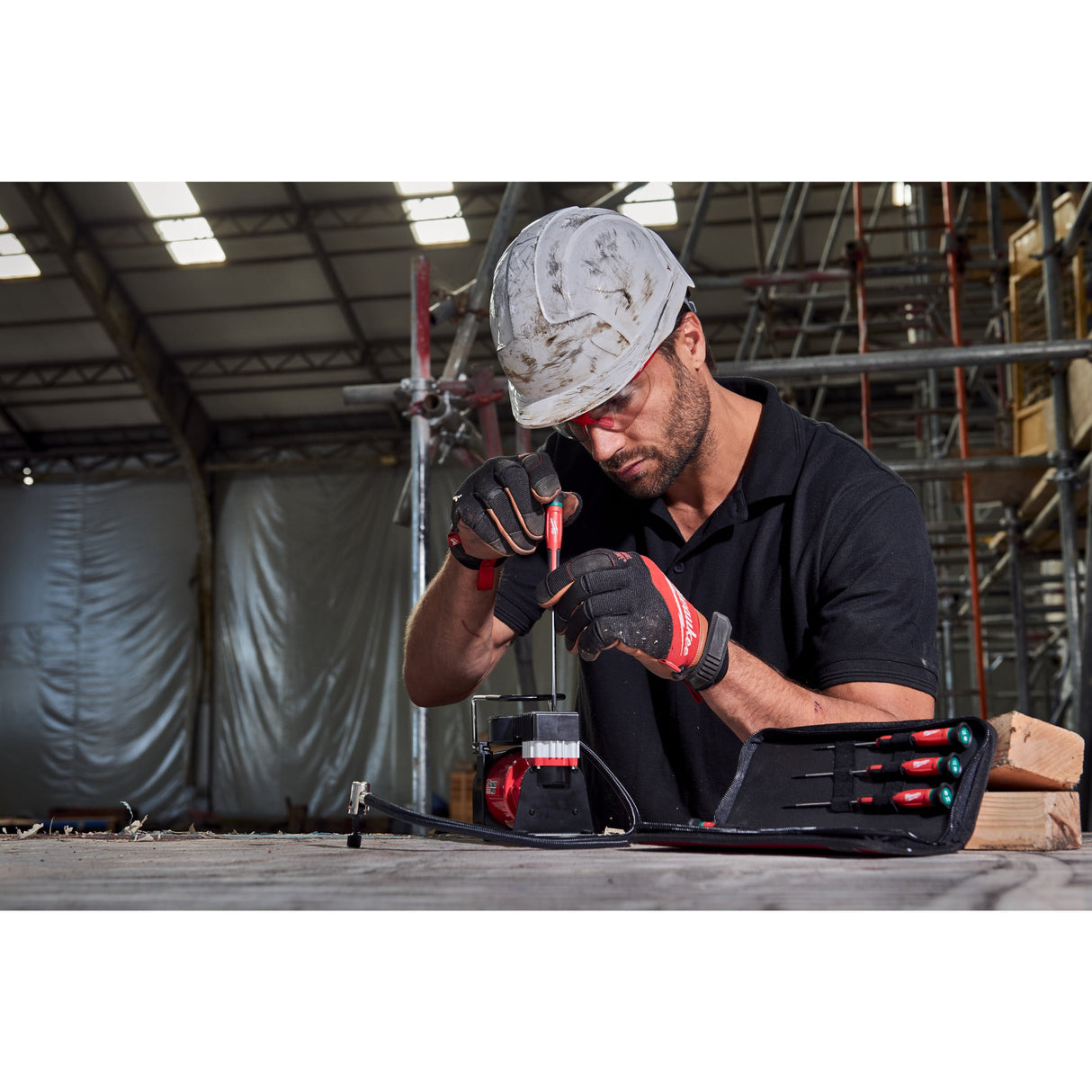 Șurubelnițe de precizie Milwaukee