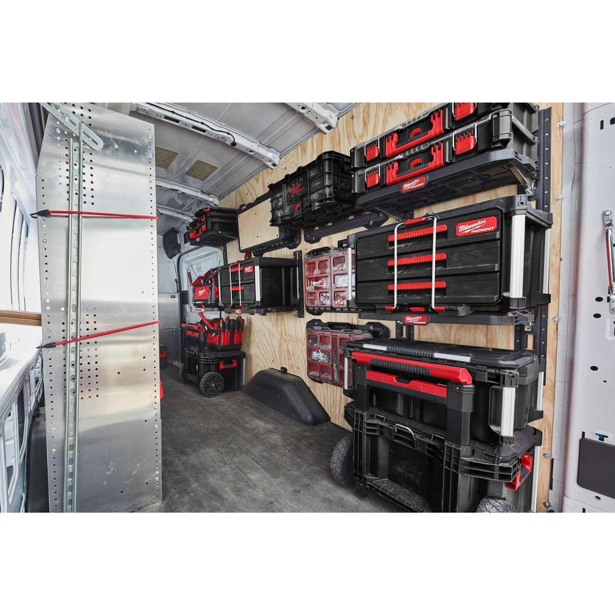 Sistem de stivuire PACKOUT™ Milwaukee