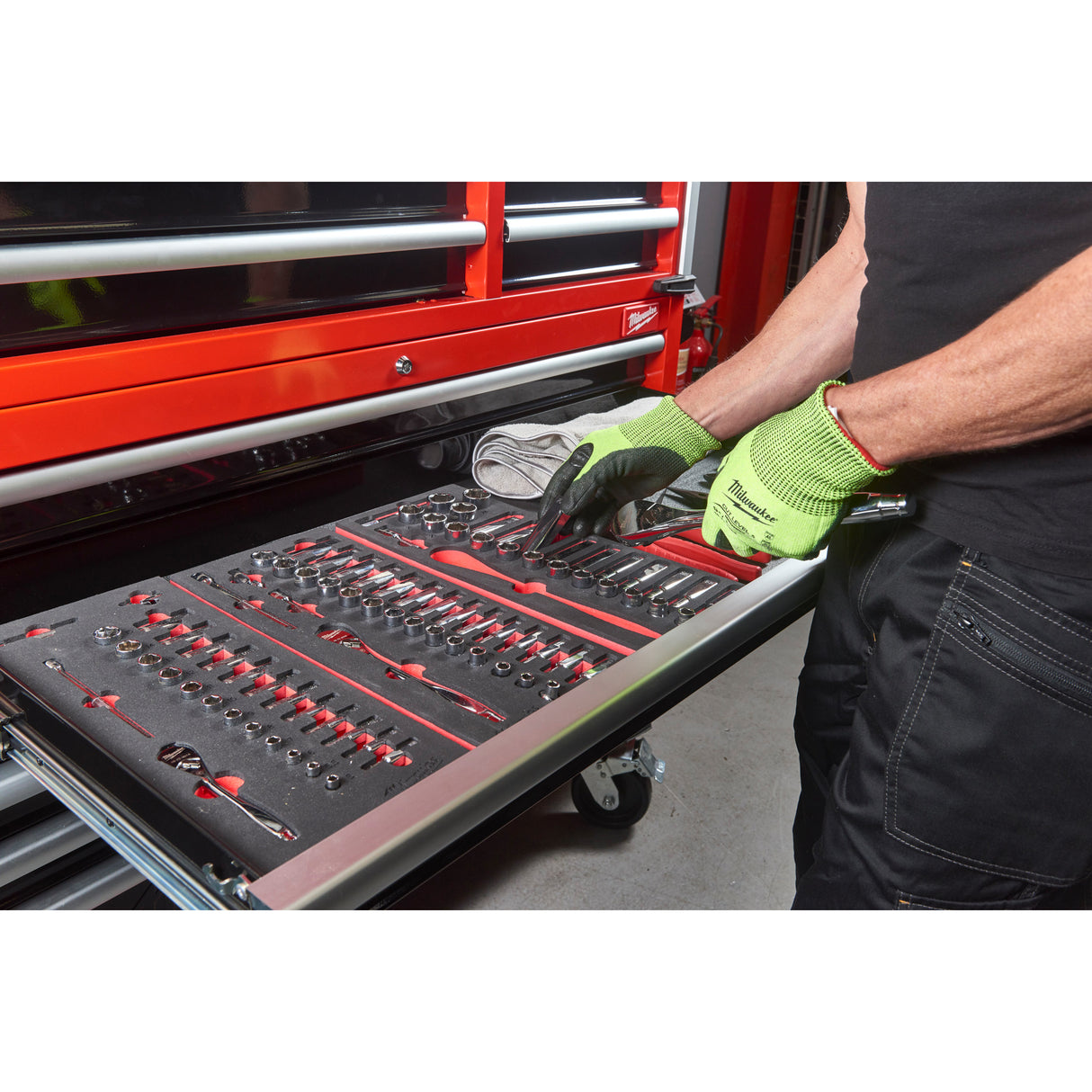 Milwaukee Dulap de scule mobil, cu 10 sertare, metalic, 117 cm 4932478852
