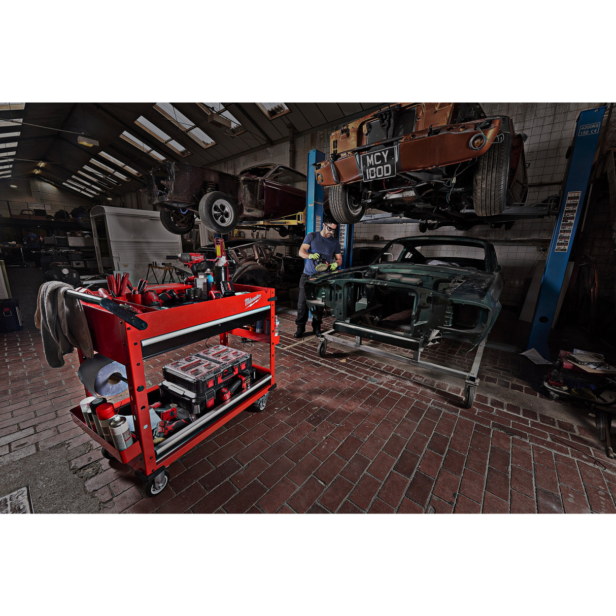 Milwaukee Cărucior mobil de scule, metalic 102 cm 4932478856