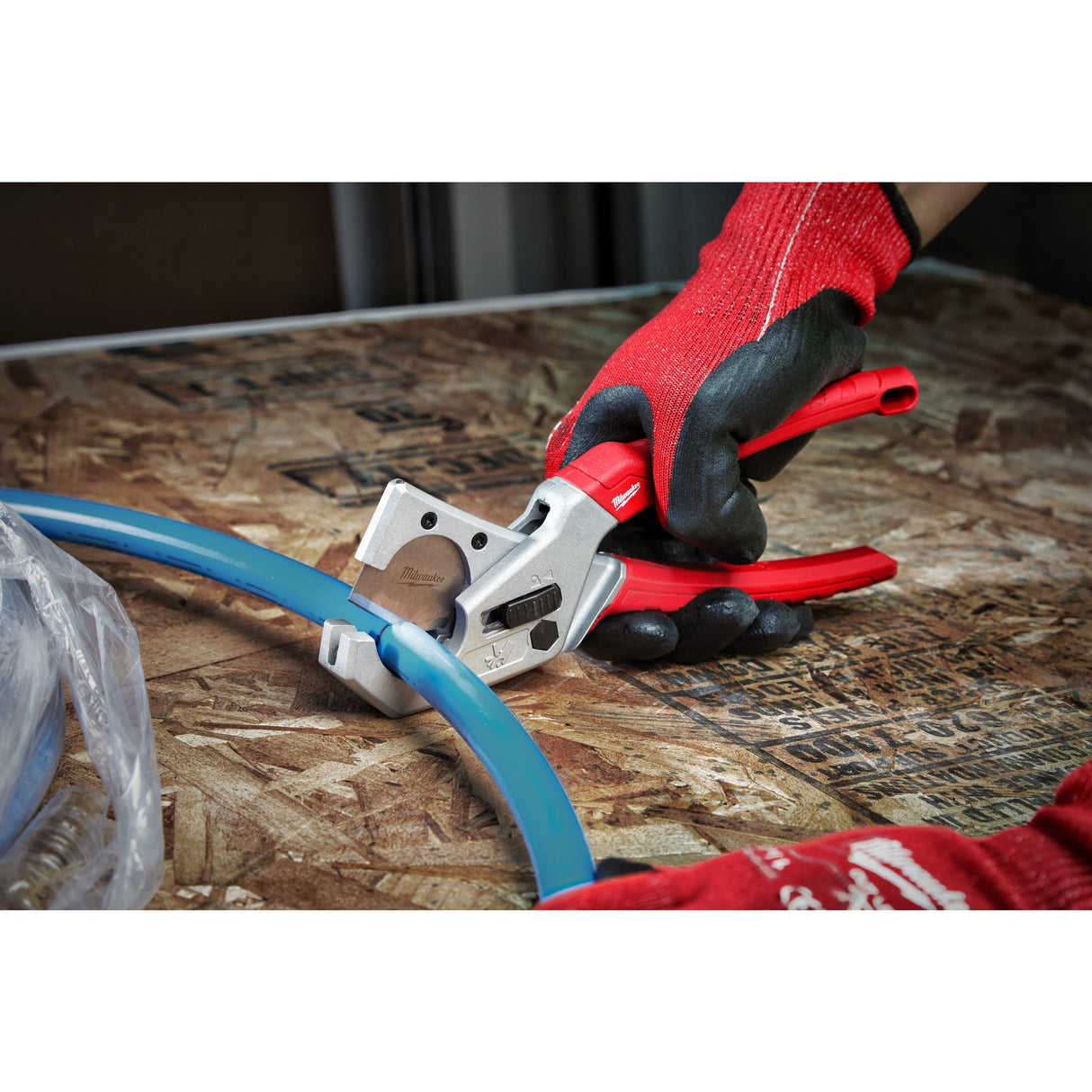 Cutter pentru plastic Milwaukee
