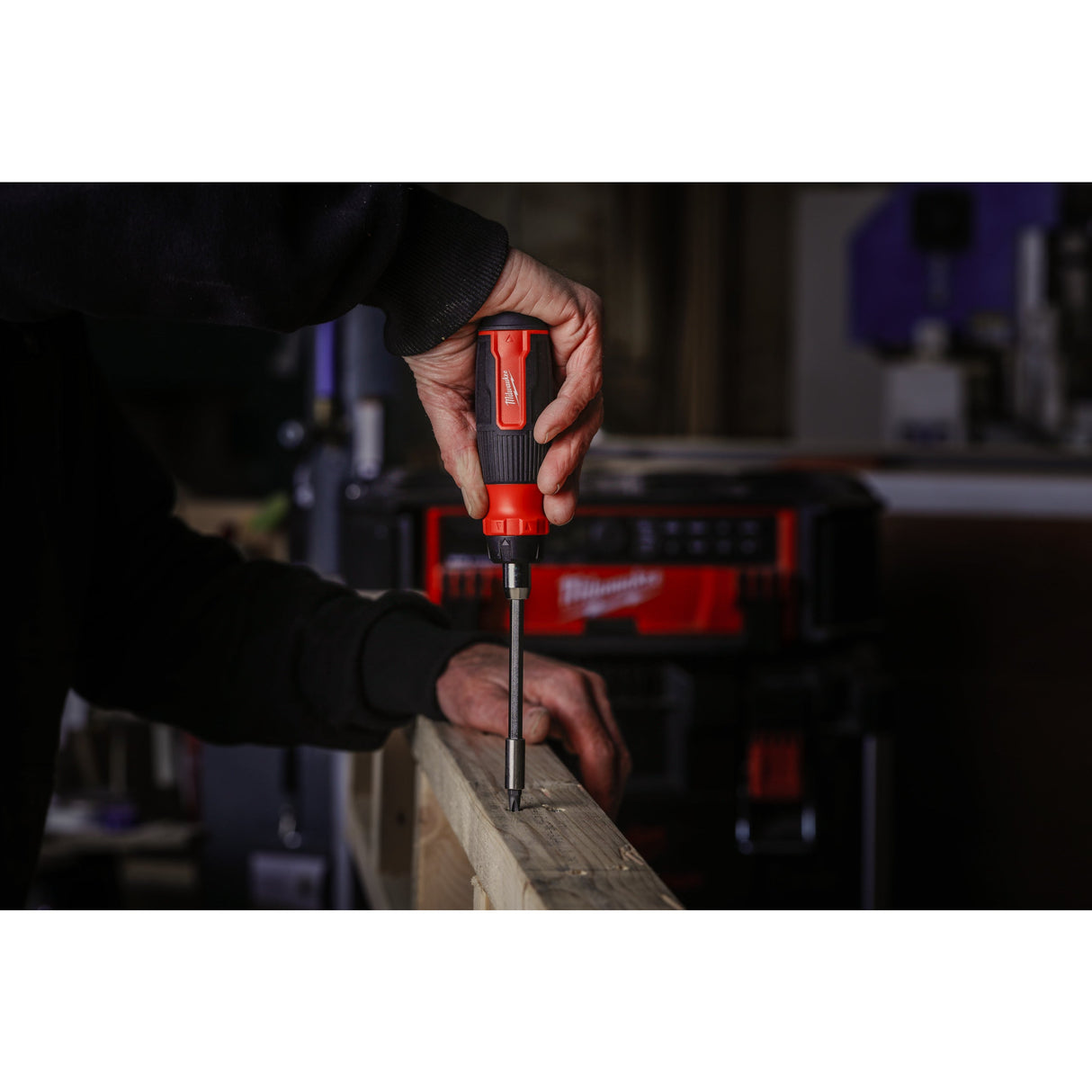 Șurubelniță cu clichet multi-bit Milwaukee