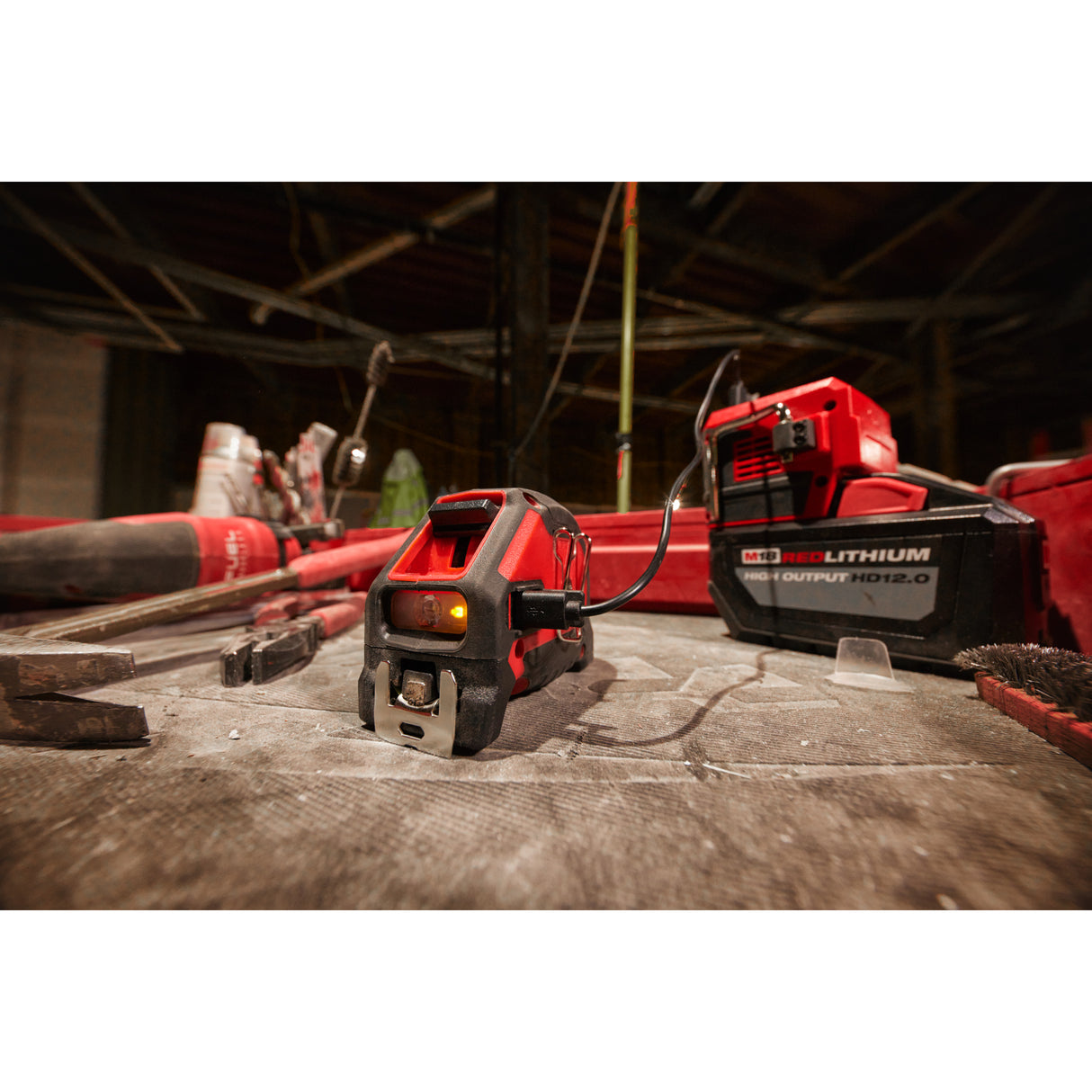 Milwaukee Ruletă 7.5 m cu lumină led  4932492469