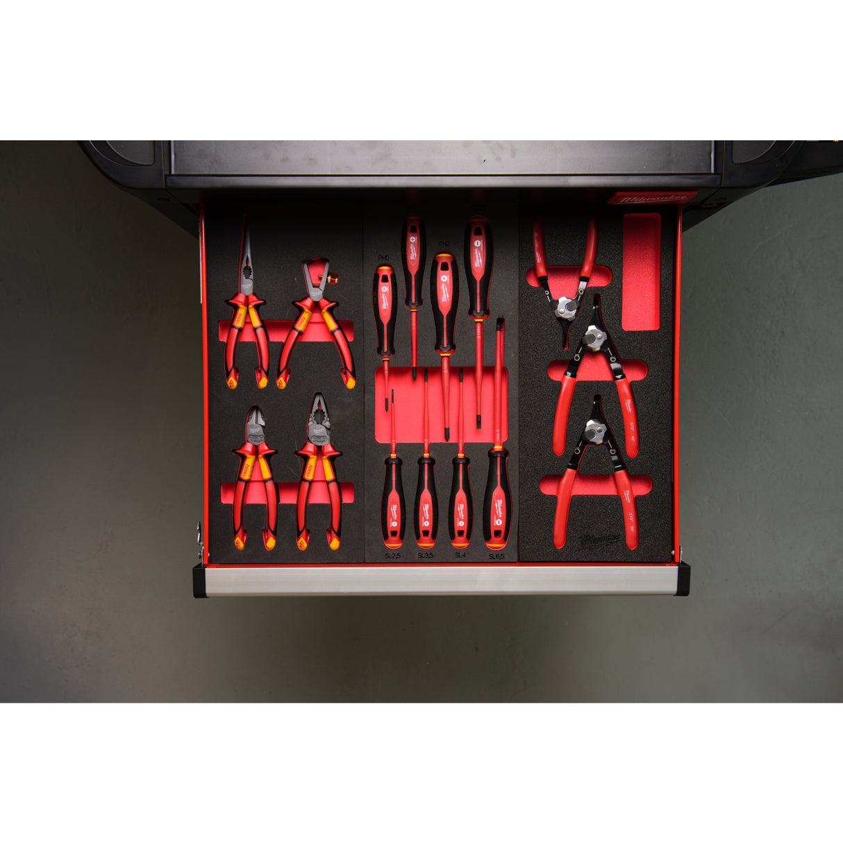 Milwaukee Set 8 bucăți șurubelnițe trilobe vde în inserție spumă 4932493249