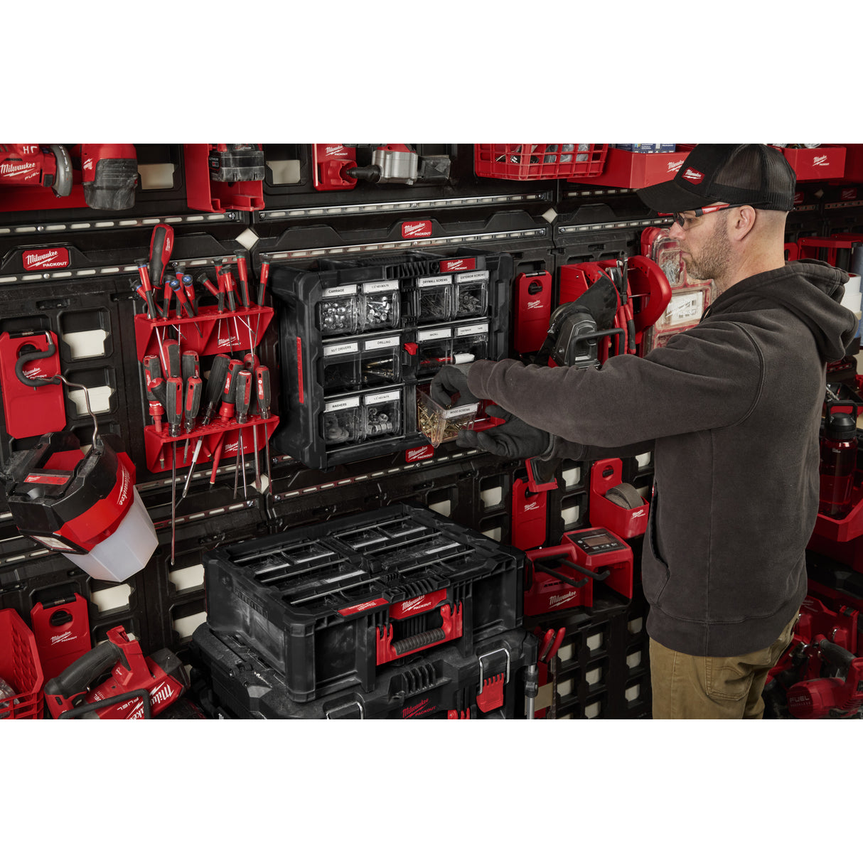 Milwaukee PACKOUT™ cu capac rabatabil 4932498323