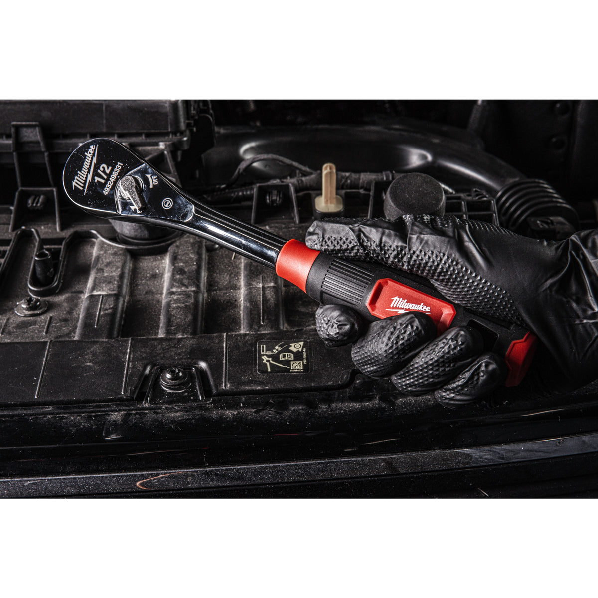 4932498329 Antrenor cu clichet ¼″ cu mâner ergonomic aderent Milwaukee