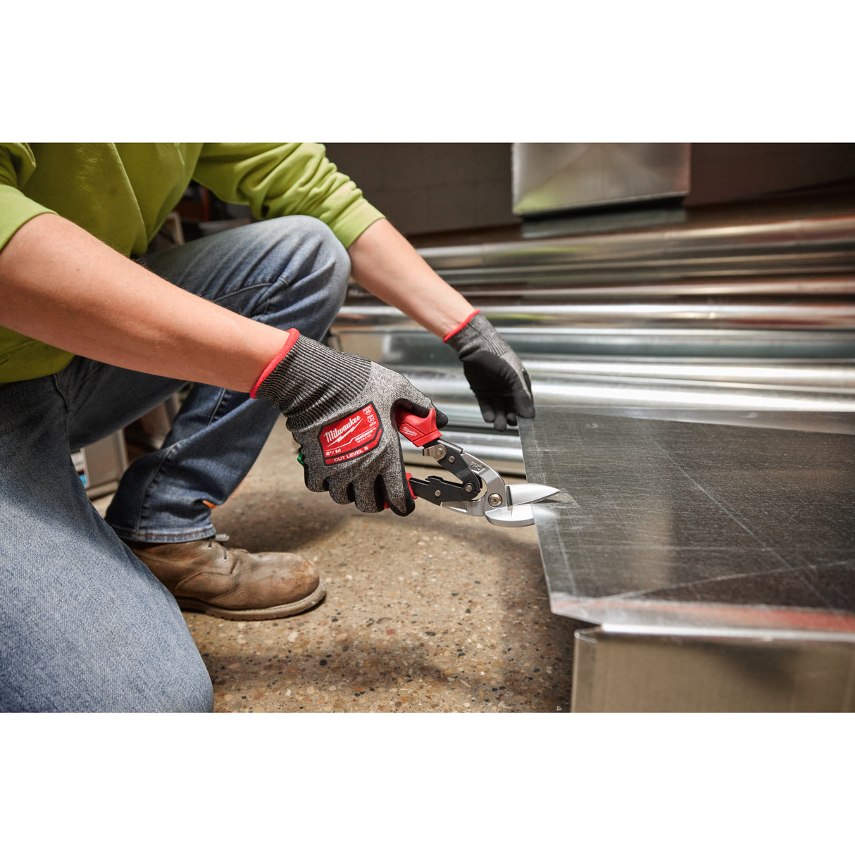 Milwaukee Right Cutting Offset Aviation Snips 4932499016