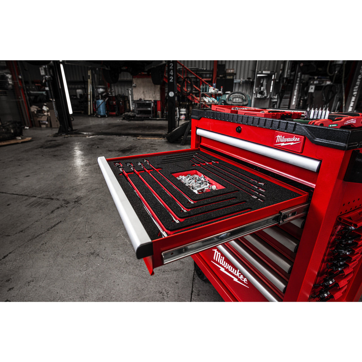 Set inserție spumă chei cu mâner T Milwaukee