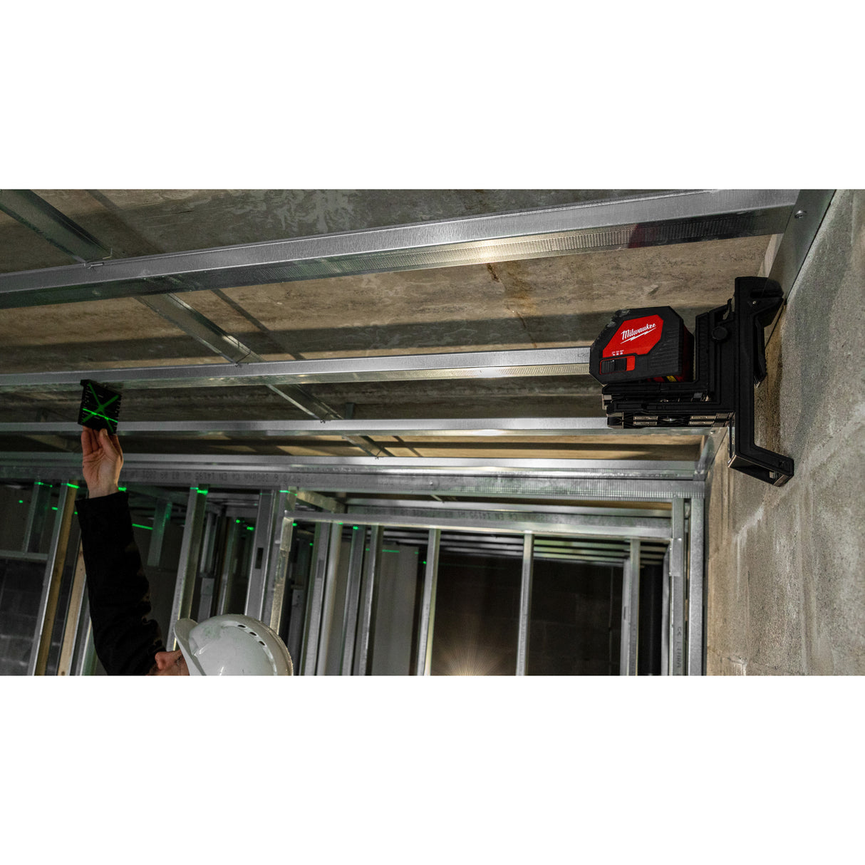 Milwaukee Cll-c nivelă laser alkaline   4933478753