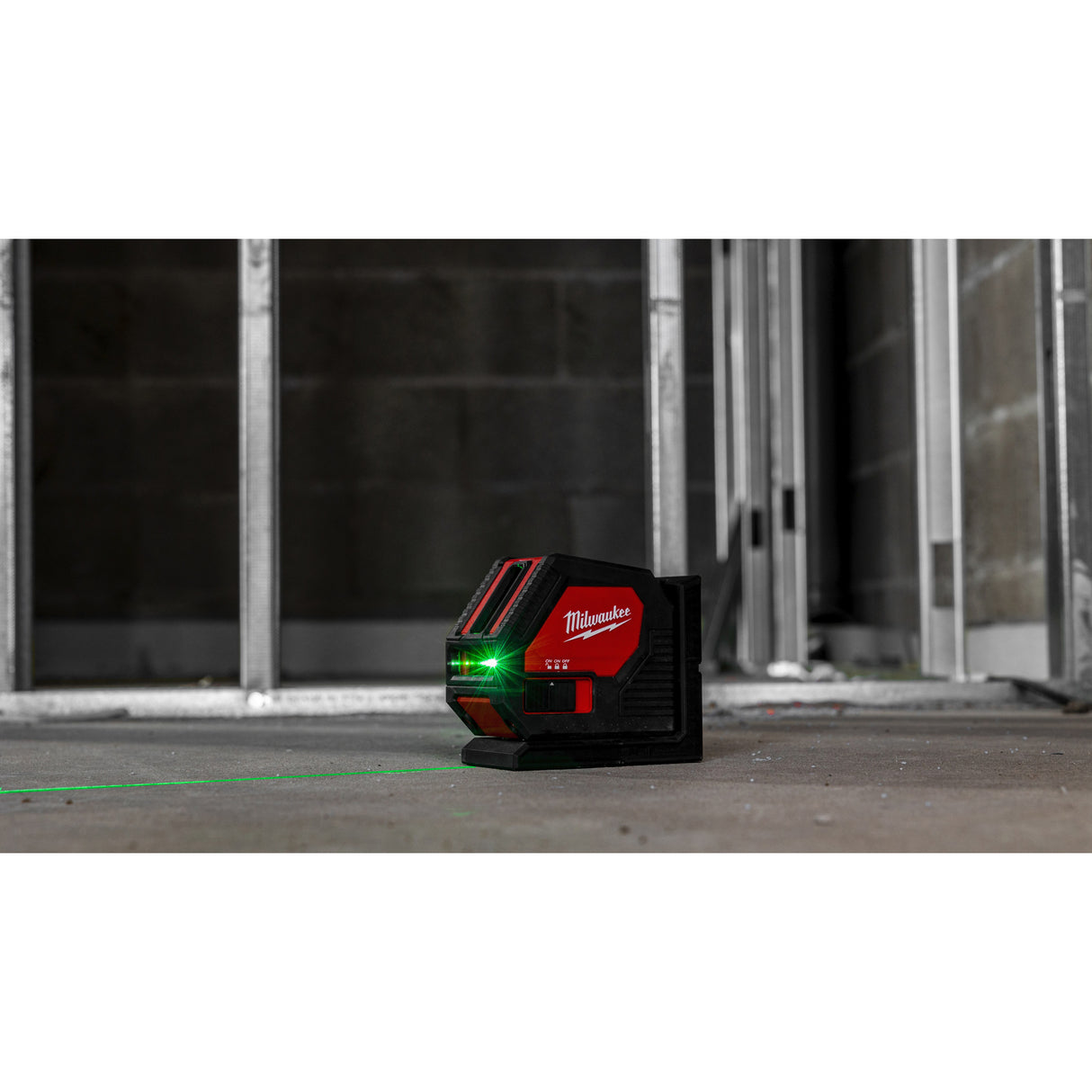 Milwaukee Cll-c nivelă laser alkaline   4933478753