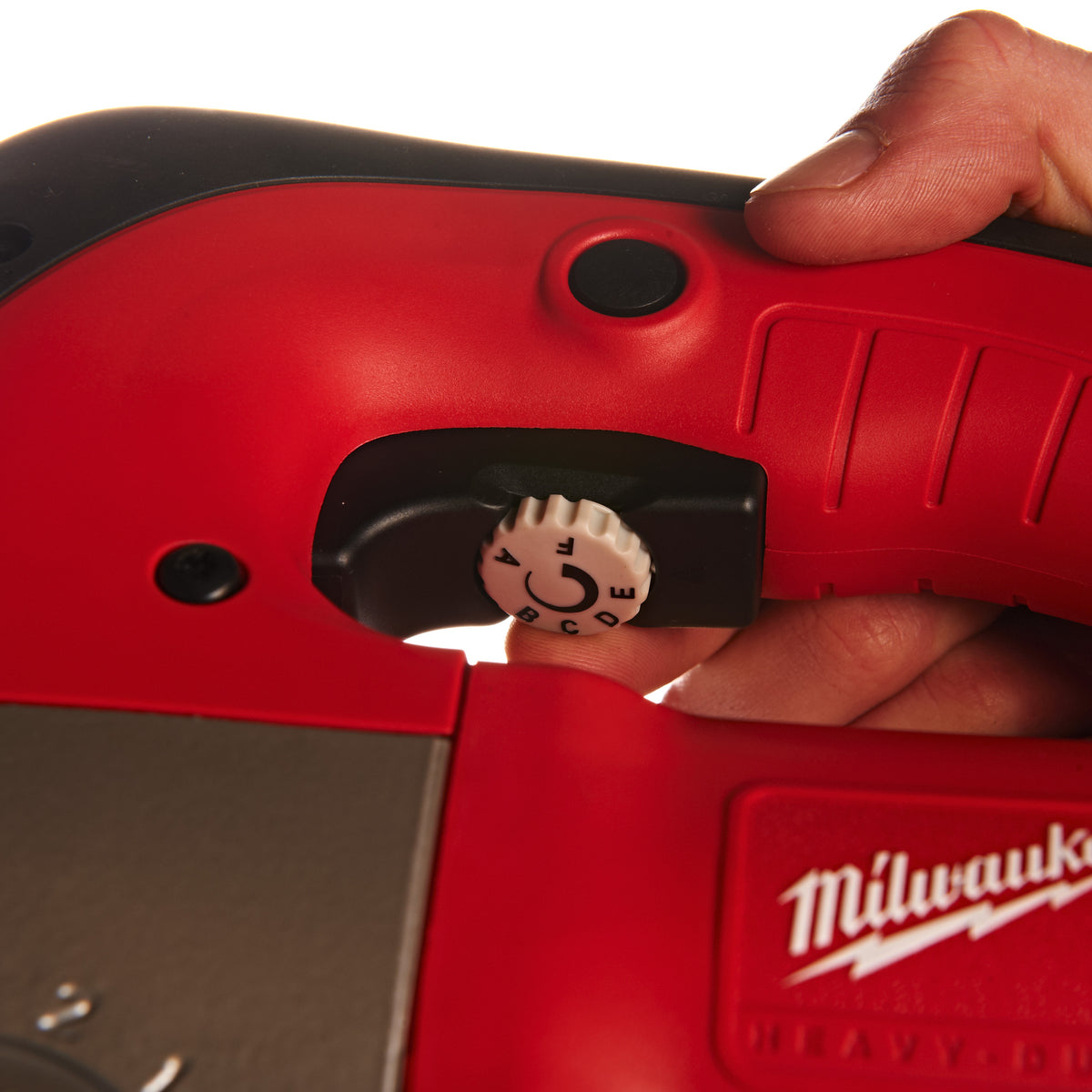 4933500568 Fierăstrău pendular Heavy Duty, cu mâner superior Milwaukee
