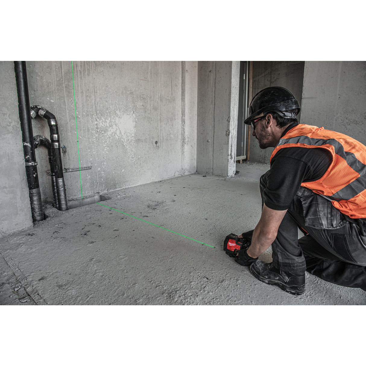 Milwaukee L4cll-301c redl.usb laser linii cruce 4933478098