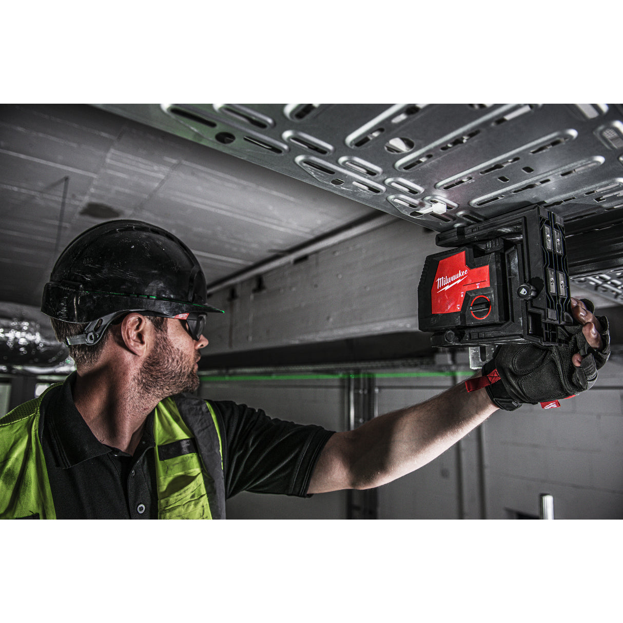 Milwaukee L4cll-301c redl.usb laser linii cruce 4933478098