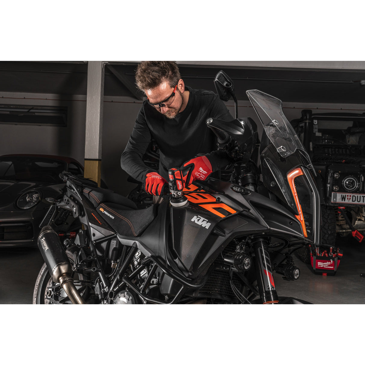 M12 BPS Mașină lustruit/șlefuit M12™ subcompactă Milwaukee