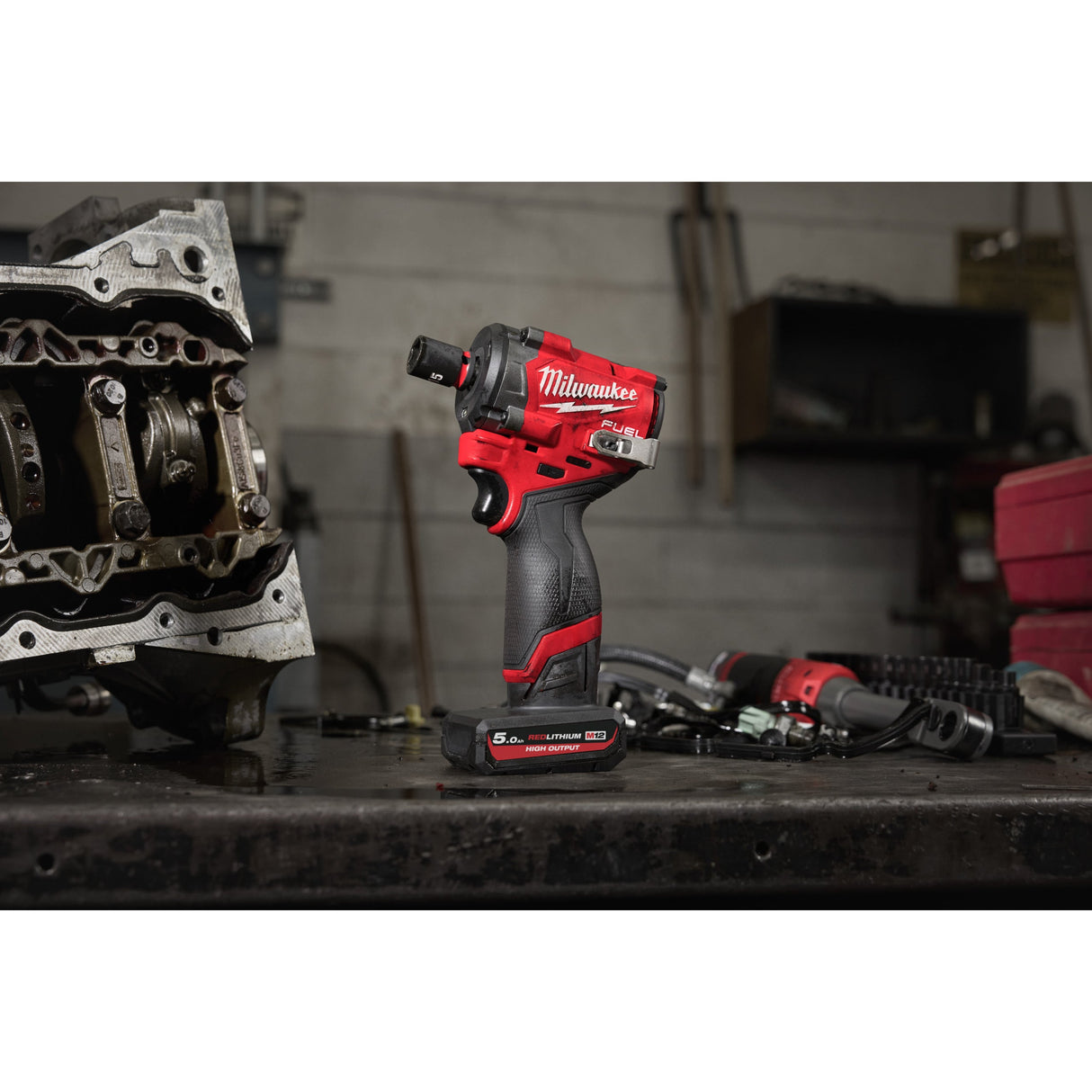M12 FCIWF38G3 Cheie compactă de impact ⅜″ M12 FUEL™ cu inel de fixare Milwaukee