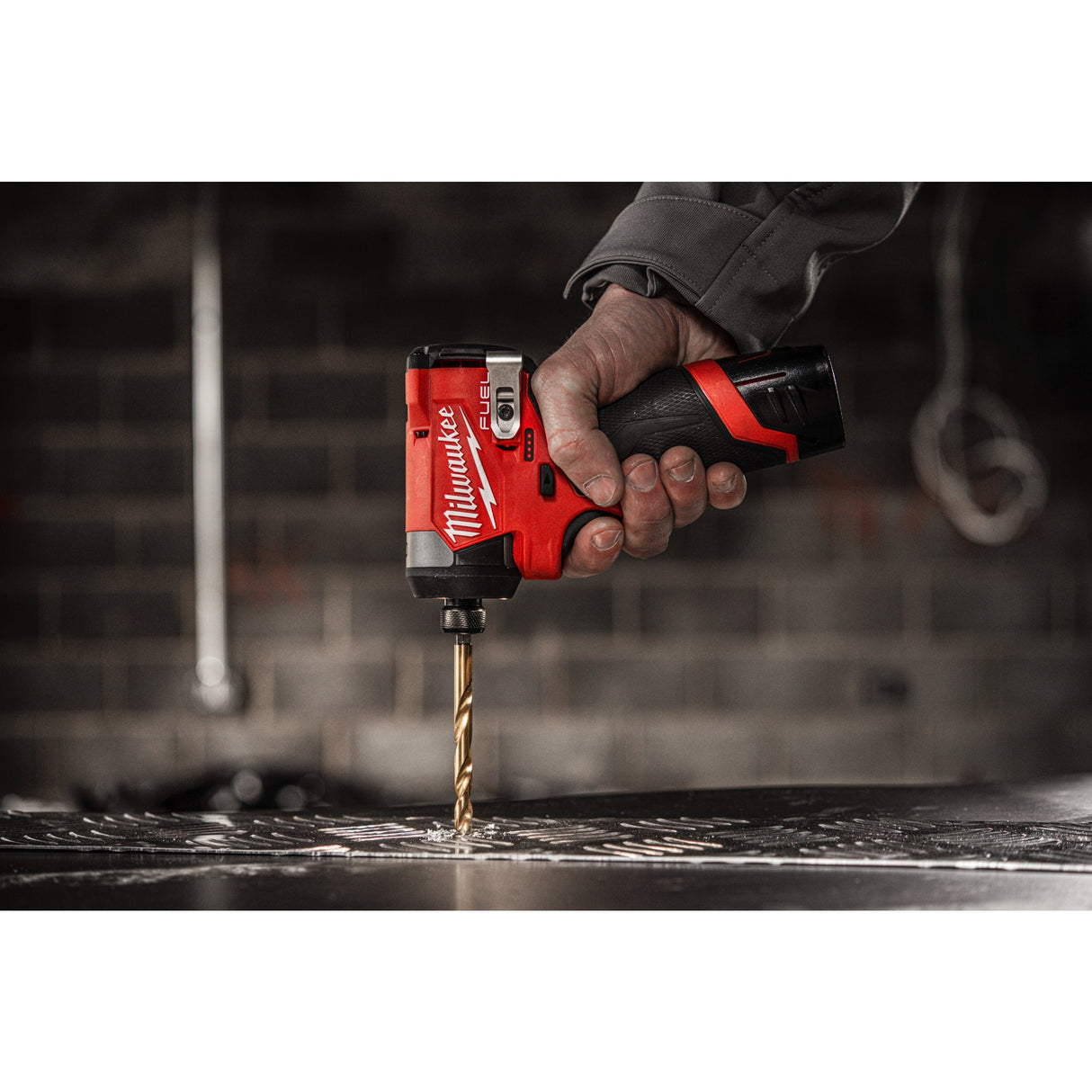 M12 FID2 Mașină de înșurubat cu impact ¼″ Hex M12 FUEL™ subcompactă Milwaukee