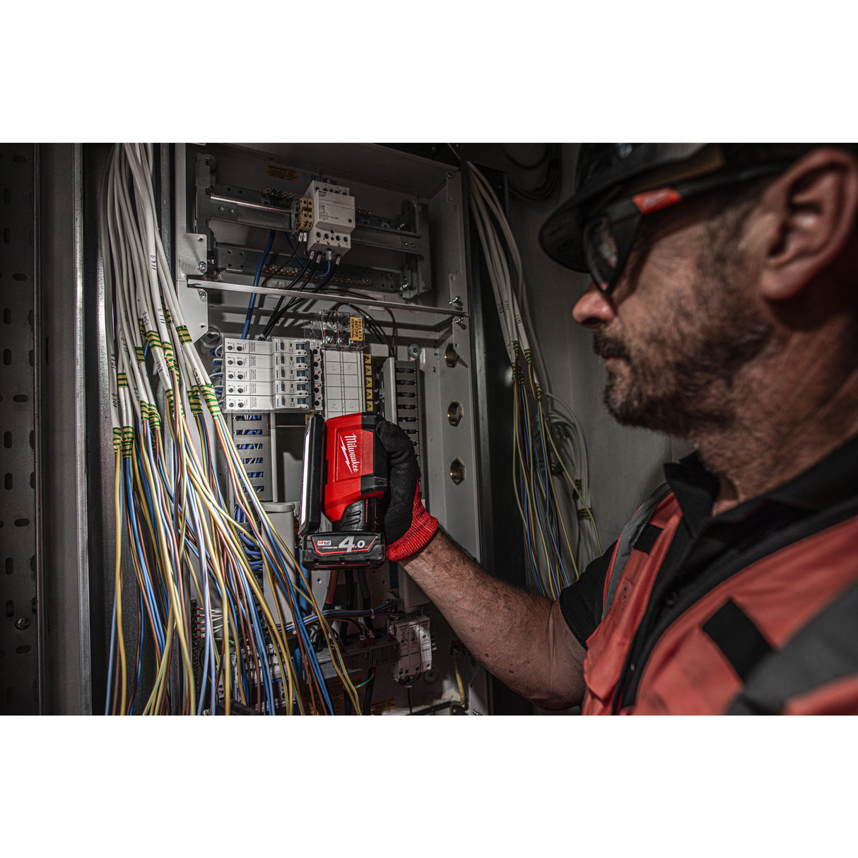 Milwaukee M12pal-0 proiector pivotant   4933478226