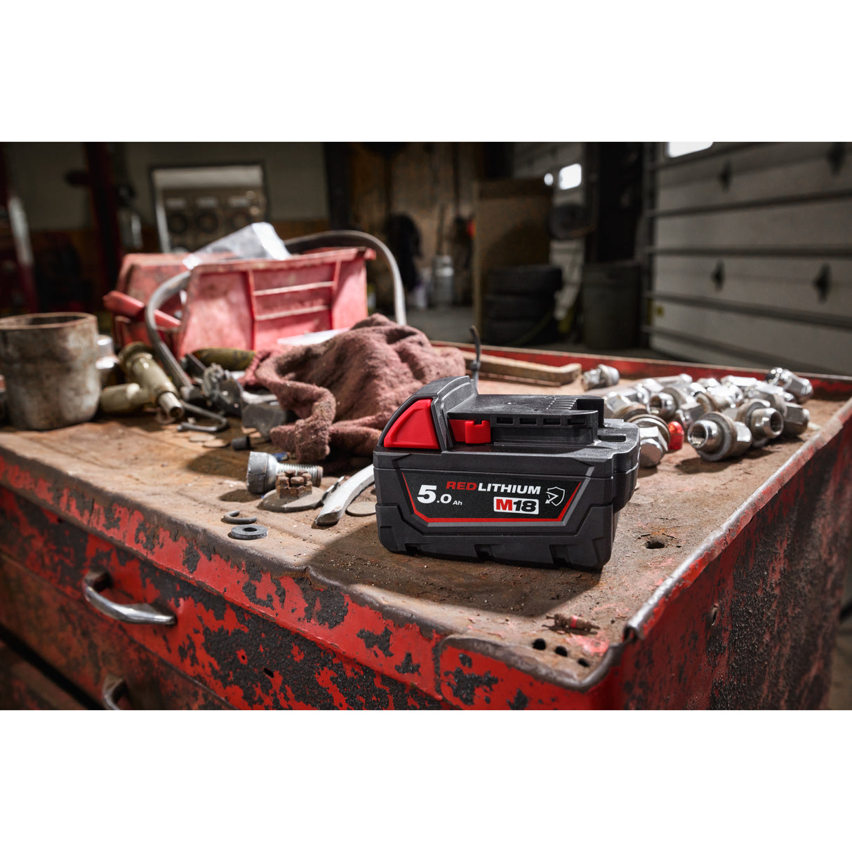 Milwaukee M18b5-cr acumulator 4932479265