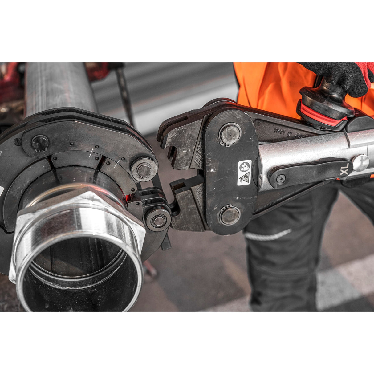 M18 BLHPTXL Presă XL M18™ FORCE LOGIC™ cu motor fără perii Milwaukee