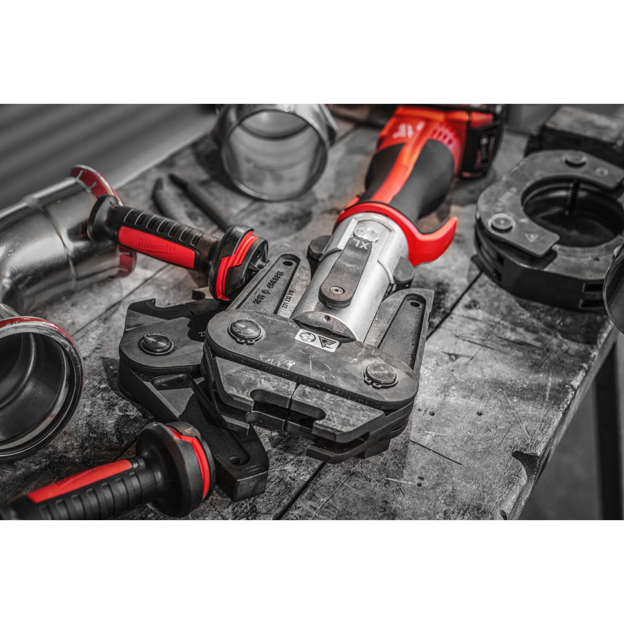 M18 BLHPTXL Presă XL M18™ FORCE LOGIC™ cu motor fără perii Milwaukee