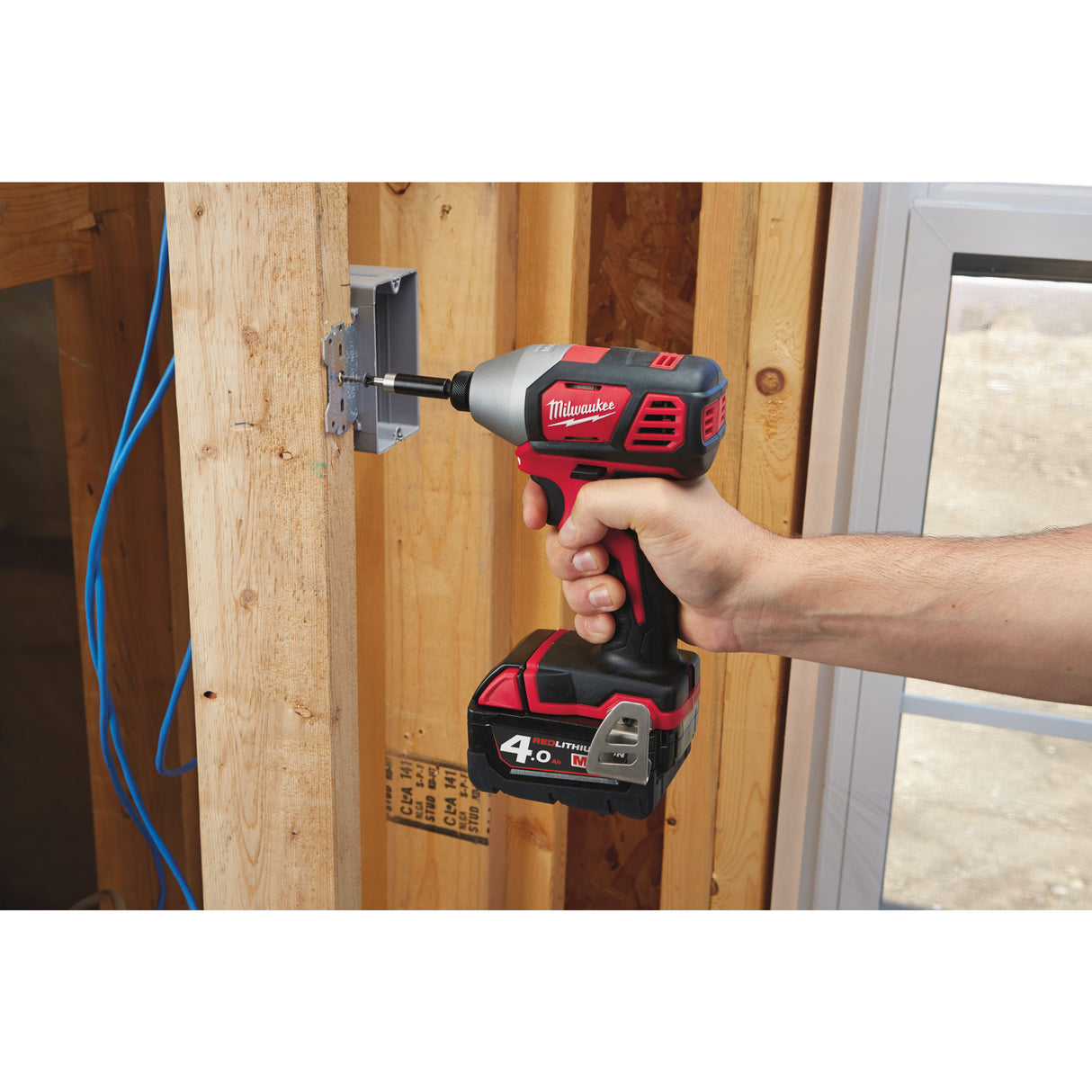 Milwaukee M18bpp2d-402c set scule 4933447126