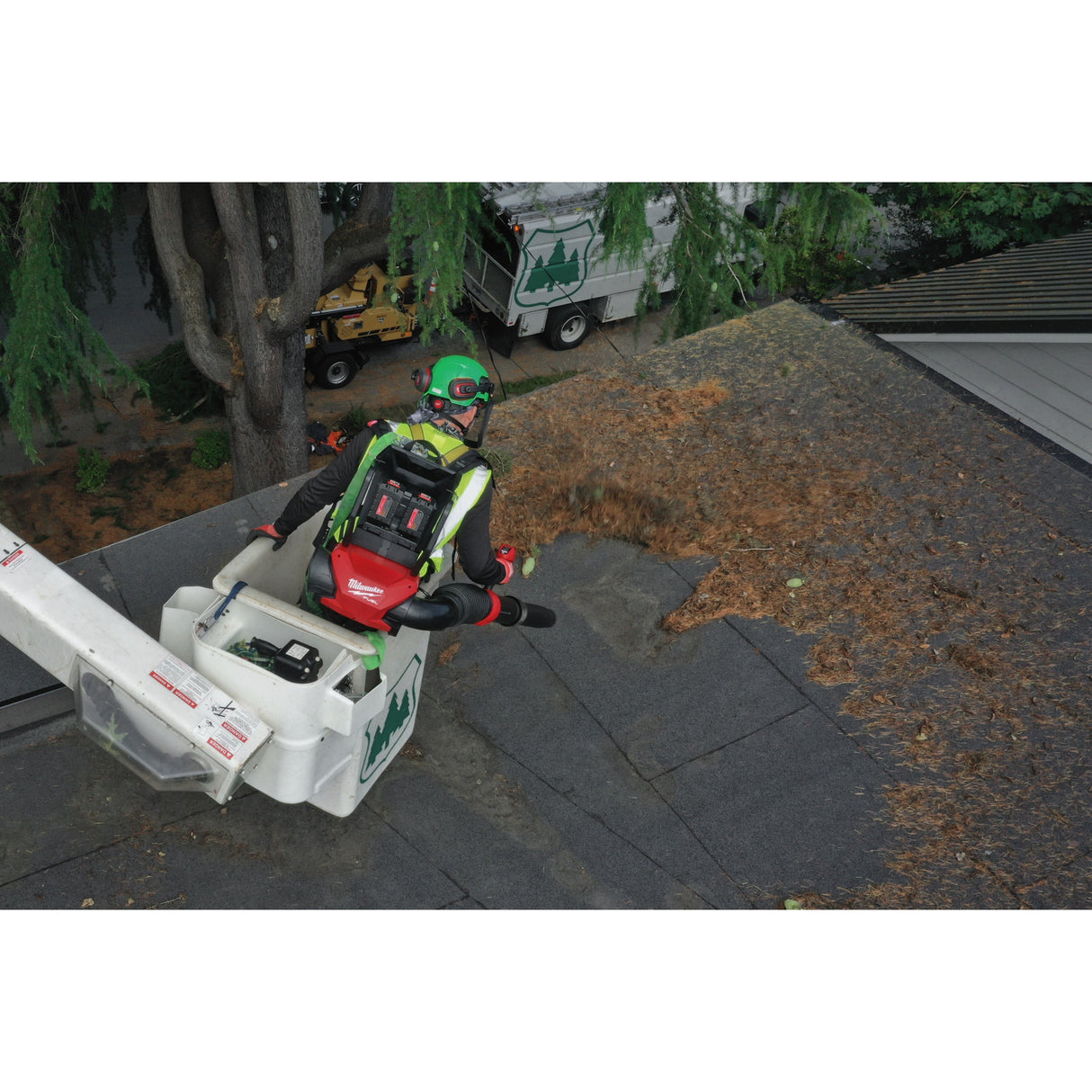 M18 F2BPB Suflantă M18 FUEL™ tip rucsac cu doi acumulatori Milwaukee