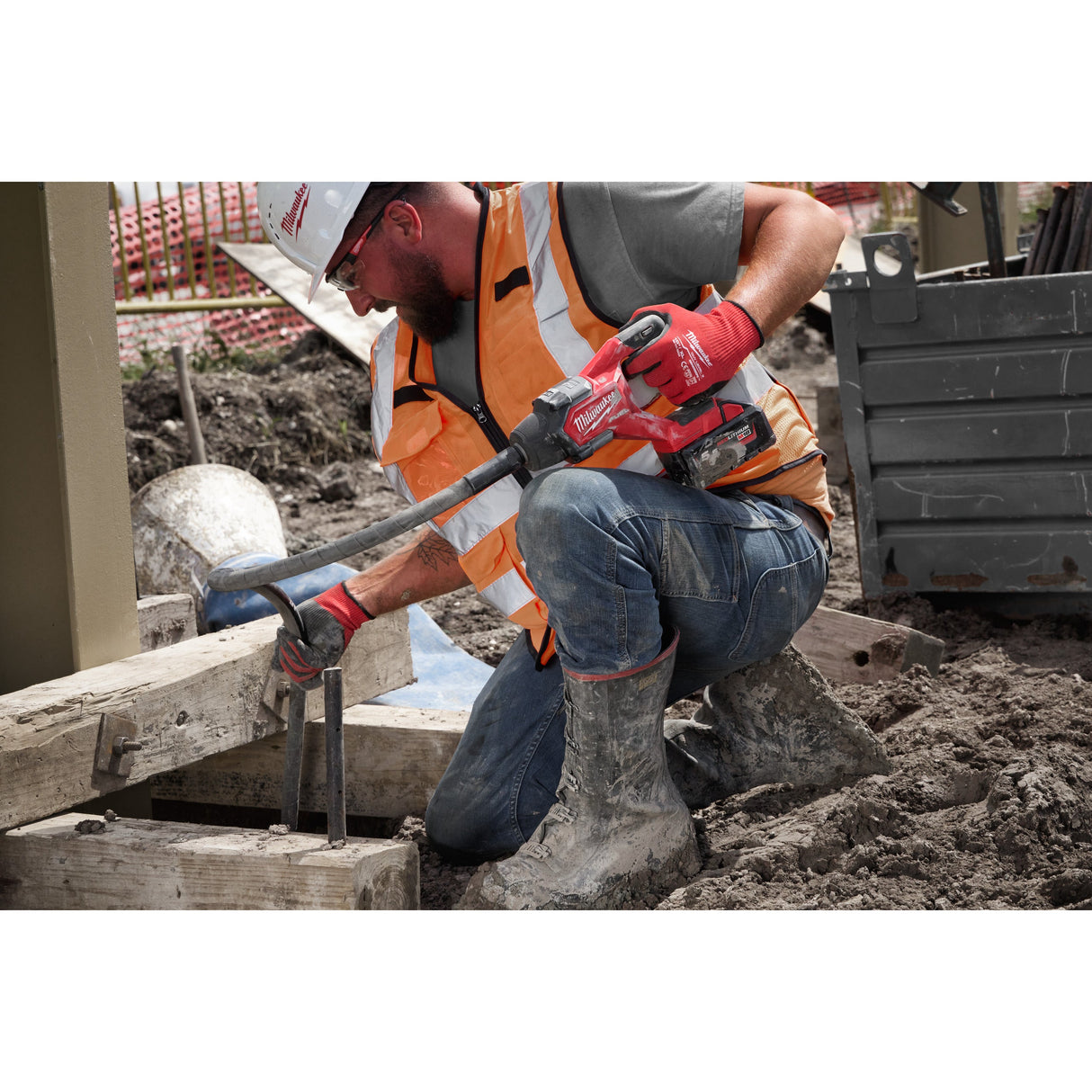 M18 FCVN24 Vibrator de beton cu lance M18 FUEL™ Milwaukee