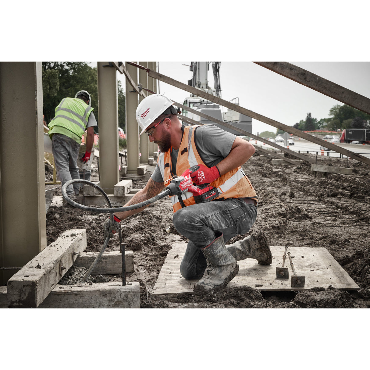 M18 FCVN24 Vibrator de beton cu lance M18 FUEL™ Milwaukee