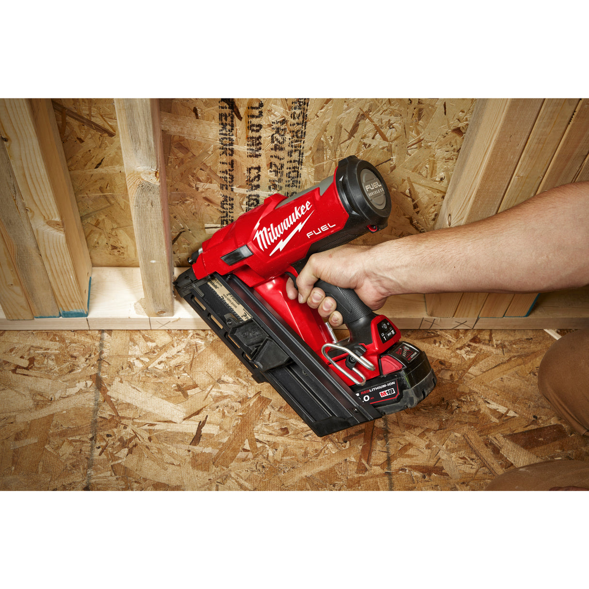 Milwaukee M18ffns-502c mini-pistol cuie cu acumulator 4933478302