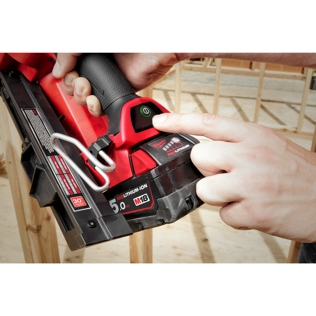 Milwaukee M18ffns-502c mini-pistol cuie cu acumulator 4933478302
