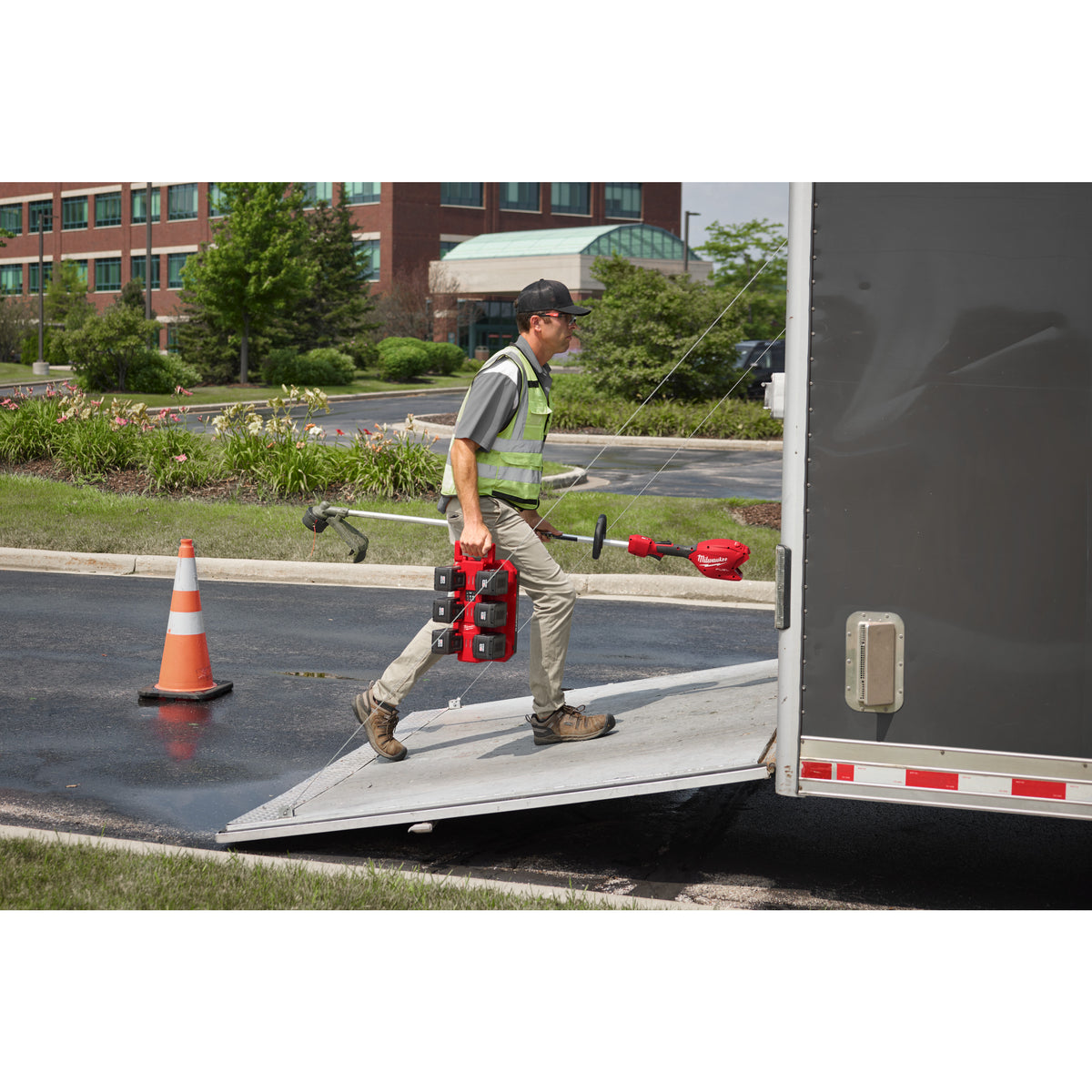 M18FGTR Trimmer M18 FUEL™ pentru iarbă Milwaukee