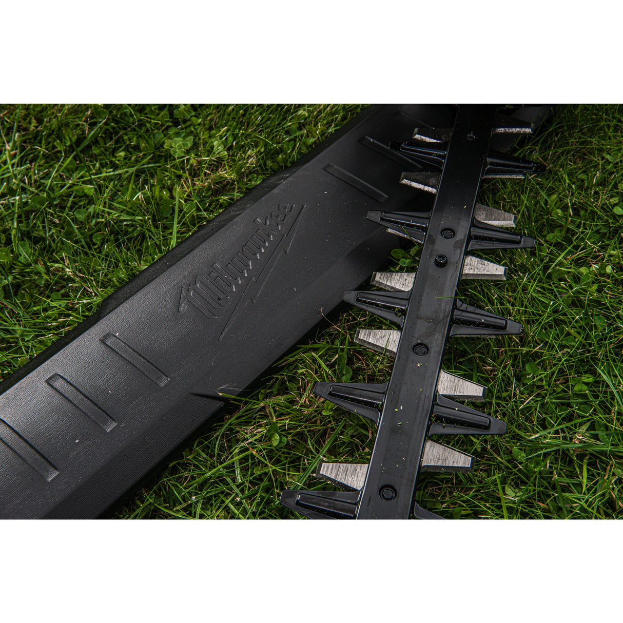 M18 FHET75G2 Trimmer pentru gard viu 75 cm M18 FUEL™ Milwaukee