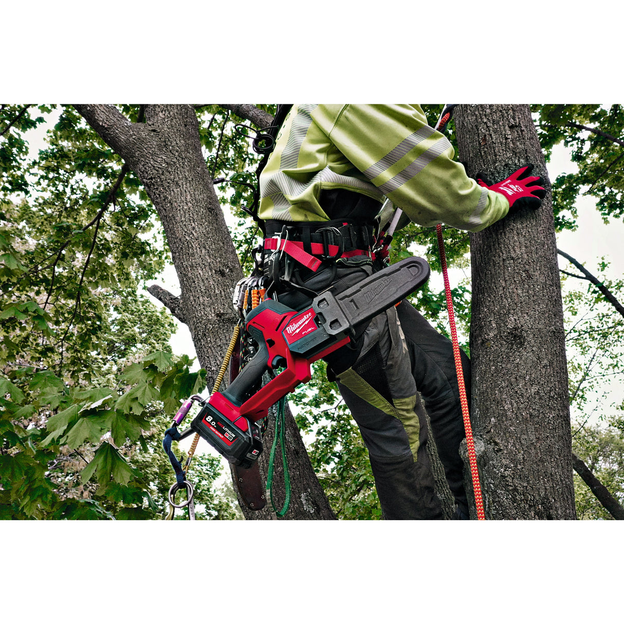 M18 FHS20 Fierăstrău curățare crengi M18 FUEL™ HATCHET™ 20 cm Milwaukee