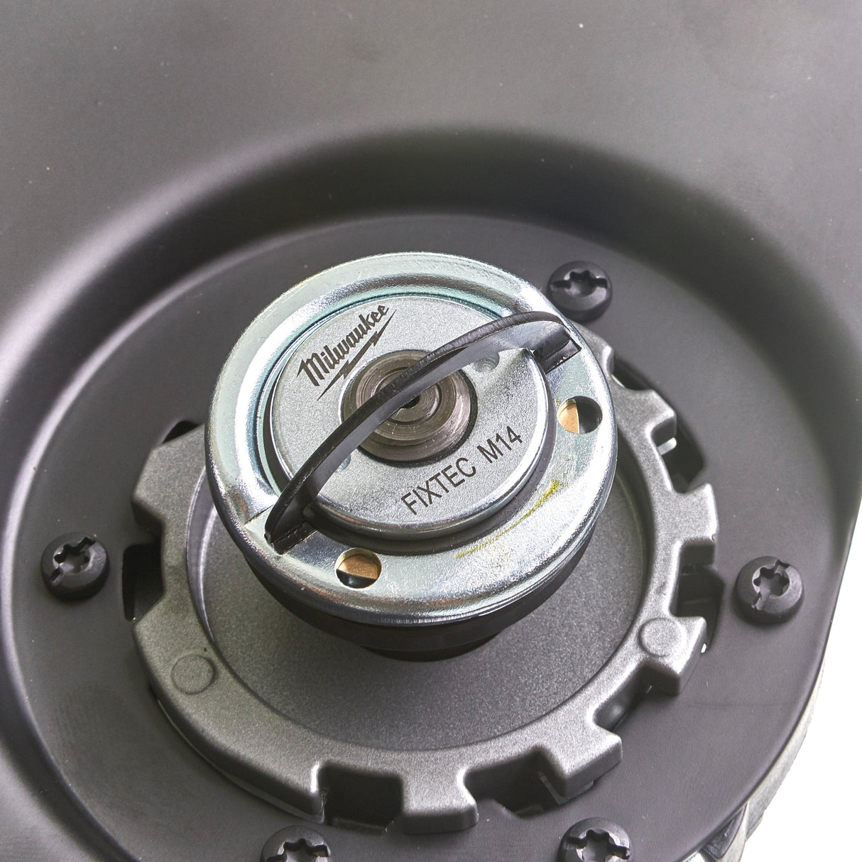 M18 FLAG230XPDB  Polizor unghiular 230 mm cu comutator tip clapetă M18 FUEL™ Milwaukee