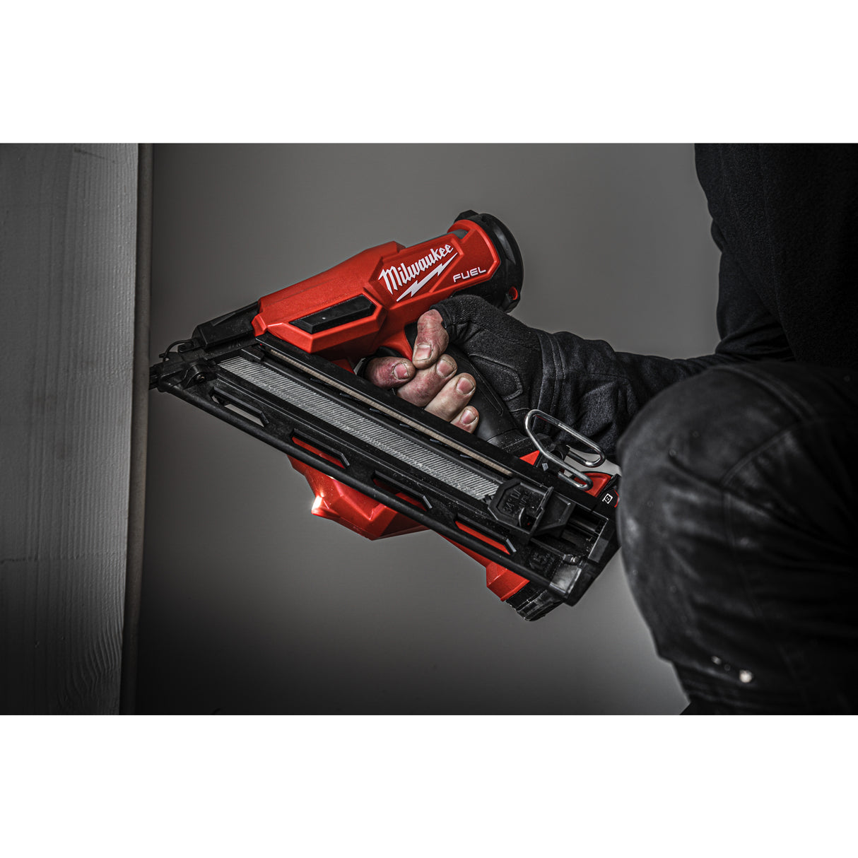 Milwaukee M18fn15ga-0x mini-pistol cuie cu acumulator 4933478091