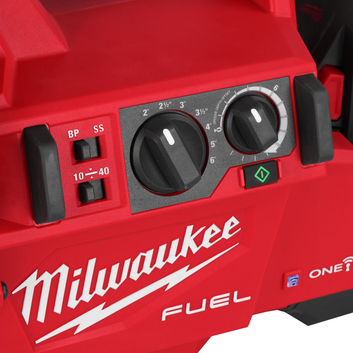 Mașină de canelat M18 FUEL™ 1 ¼″ - 4″ Milwaukee