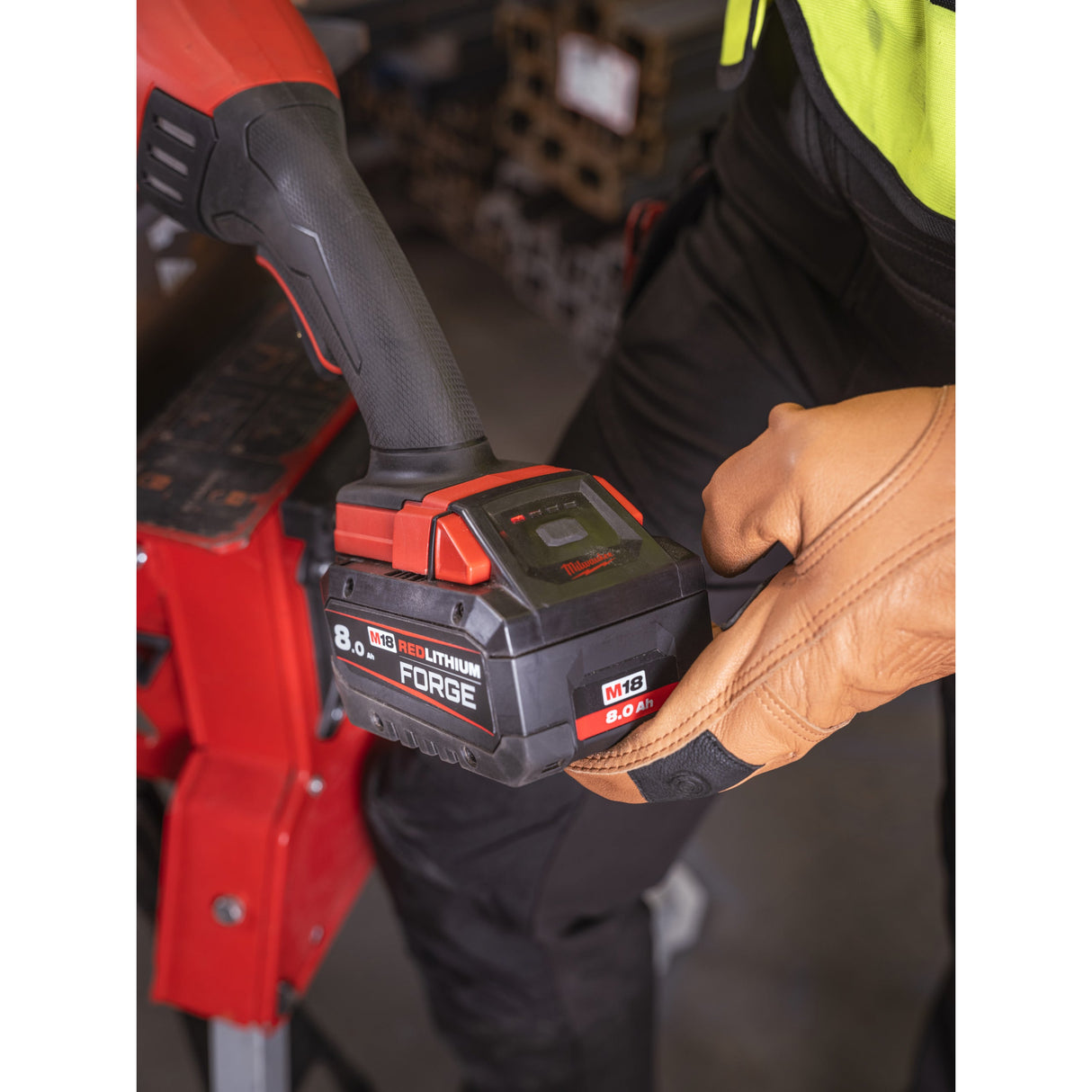 M18 ONEFLAG230XPDB  Polizor unghiular 230 mm cu frânare și comutator tip clapetă M18 FUEL™ ONE-KEY™ Milwaukee