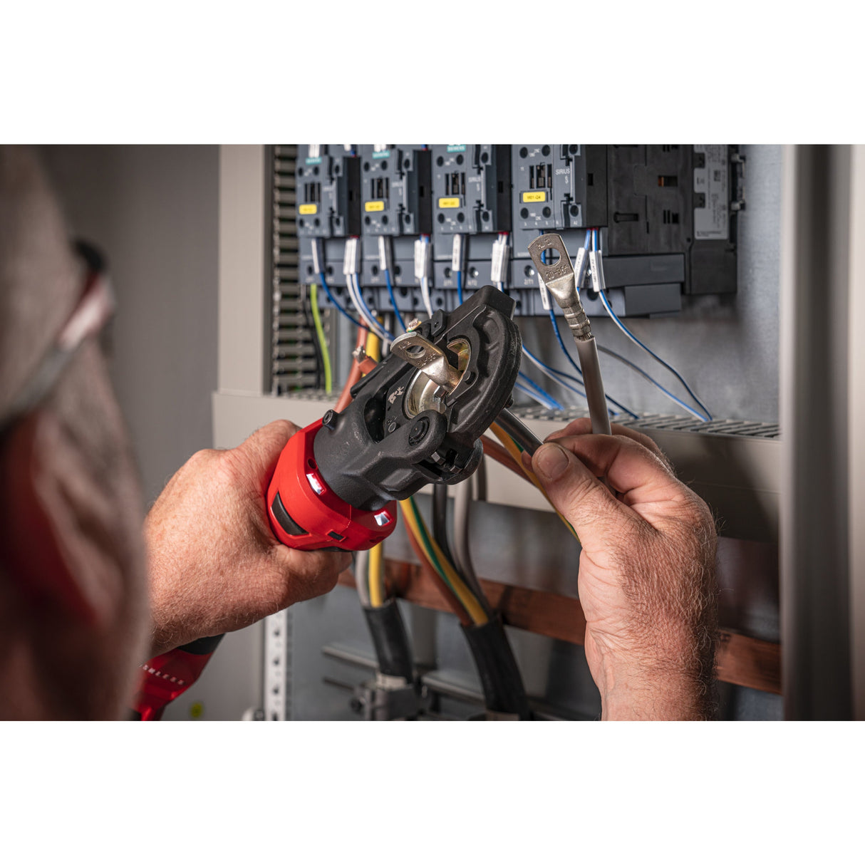 M18 ONEHCCT60 Presă hidraulică pentru cabluri 60 kN M18™ FORCE LOGIC™ Milwaukee