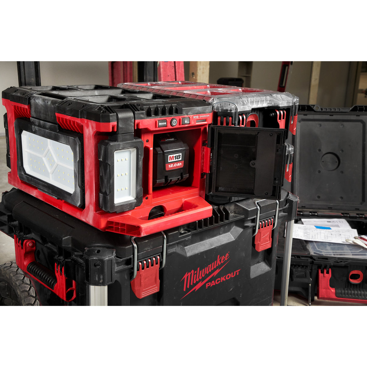 Milwaukee M18poalc-0 proiector cu încărcător   4933478120