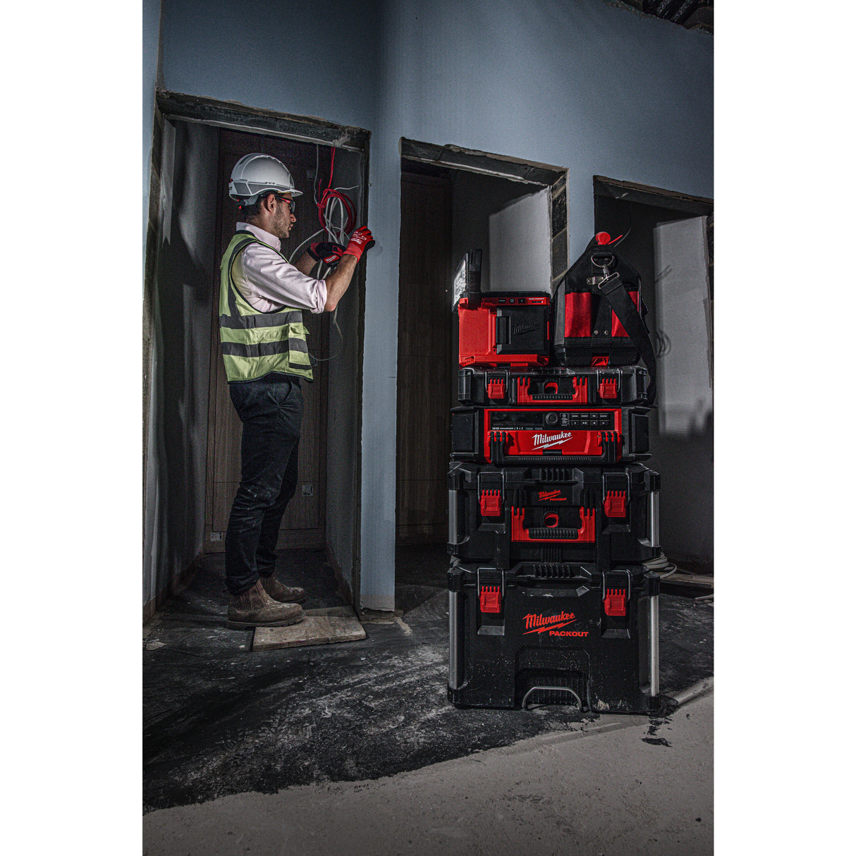Milwaukee M18poalc-0 proiector cu încărcător   4933478120