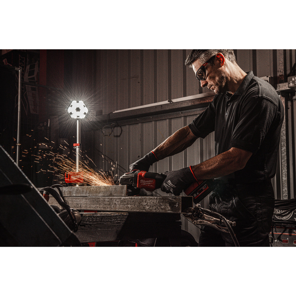Milwaukee M18sal-0 proiector turn   4933451246