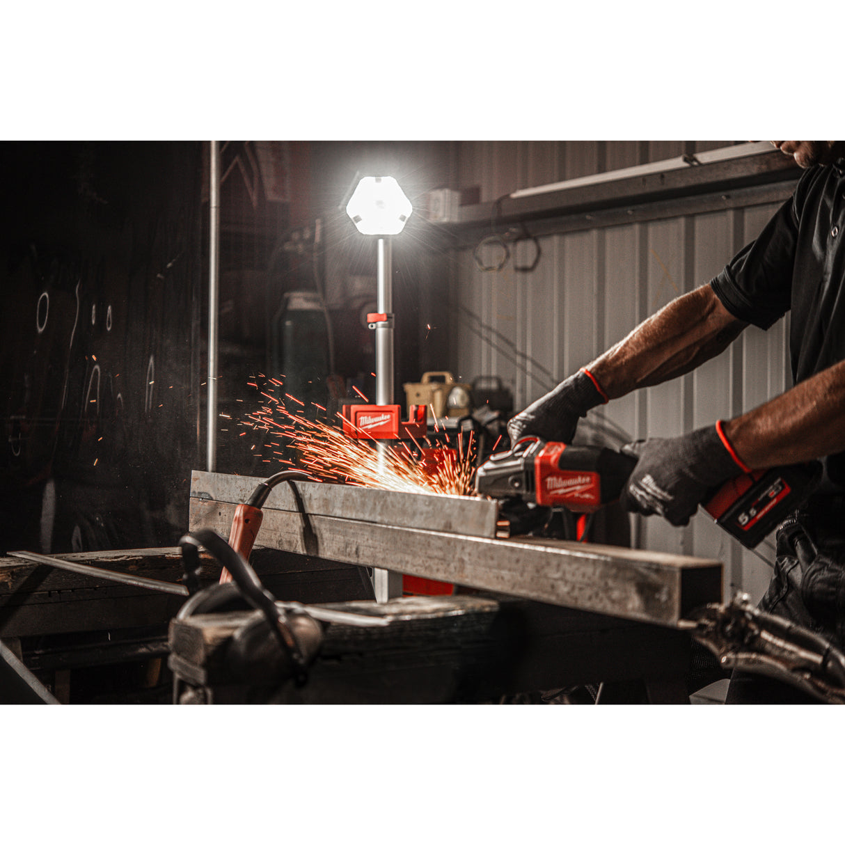 Milwaukee M18sal-0 proiector turn   4933451246