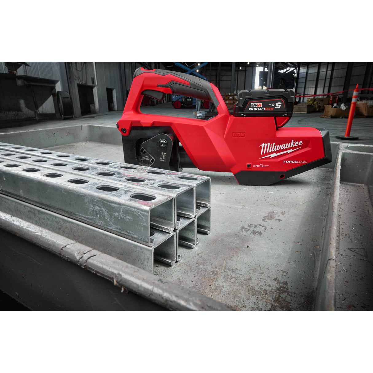 Milwaukee M18 stso-0b mașină pentru debitat profile M18™ force logic™ 4933492097