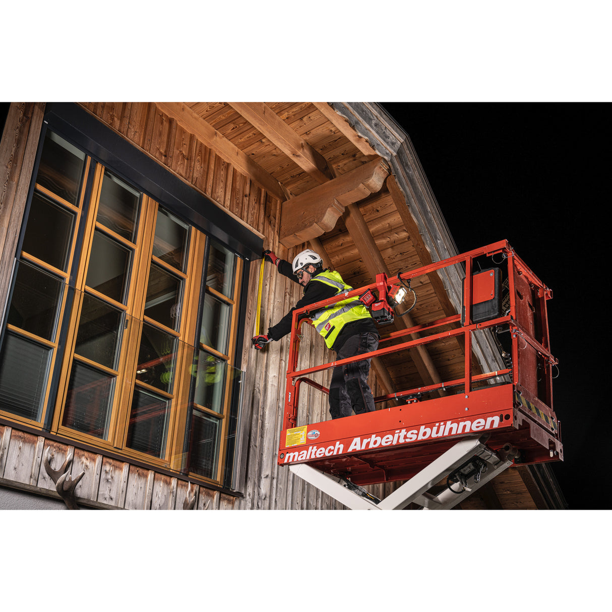 Milwaukee M18ubl-0 proiector led utilitar   4933459433